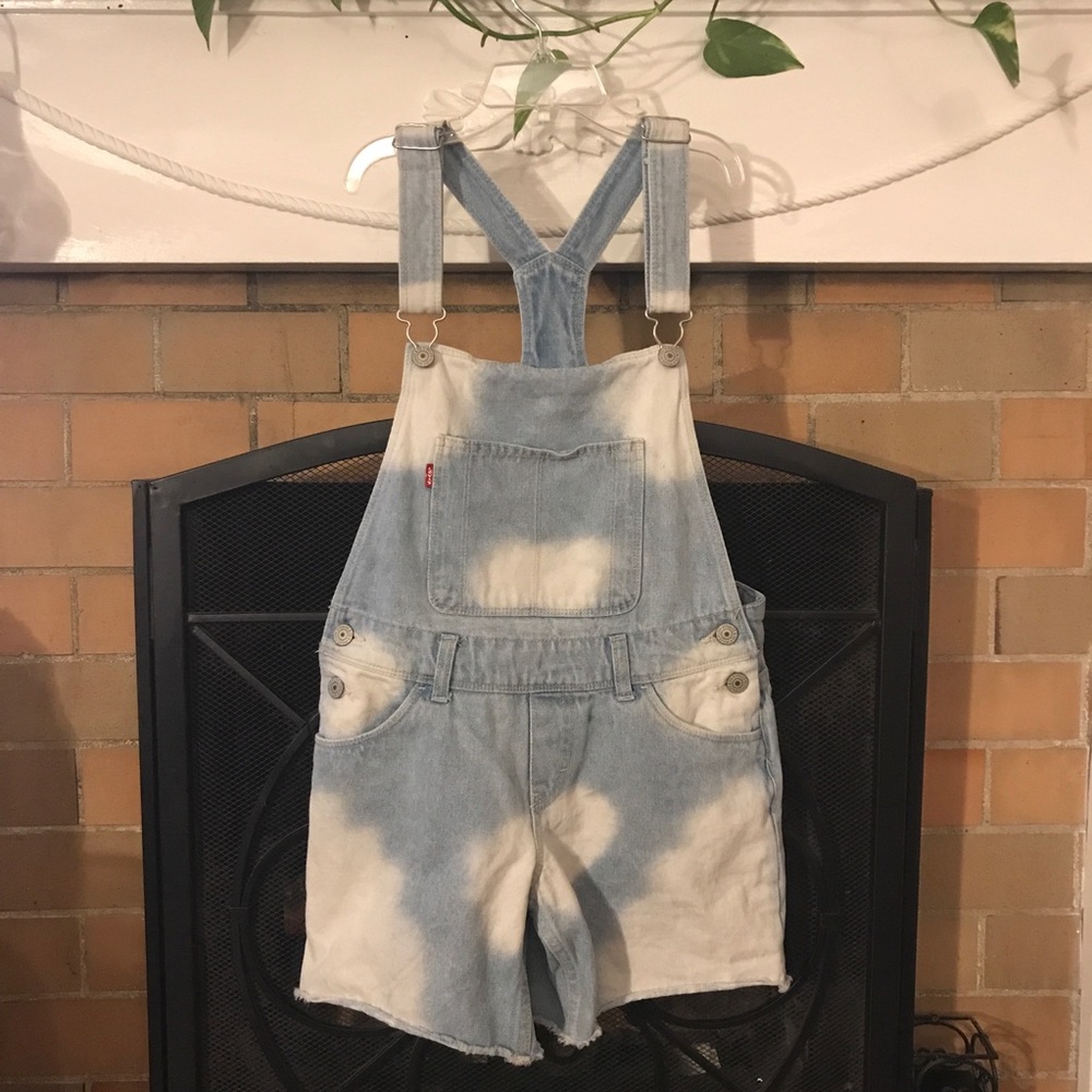 🤖PRICE DROP🤖Kids Levi’s Overalls